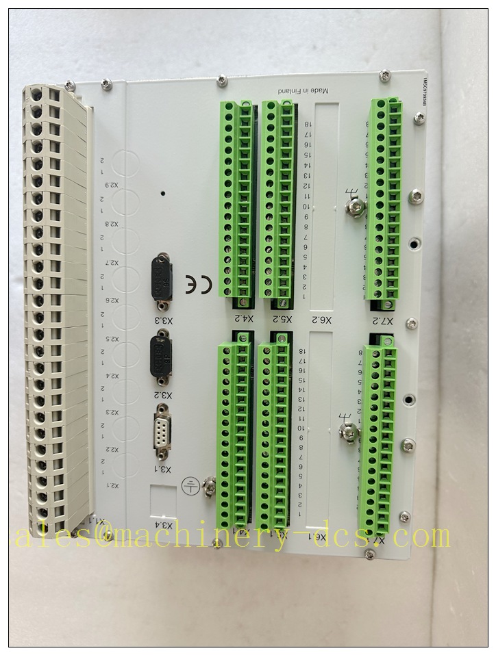 ABB REF543KM129BAAA Medium-Voltage Feeder Protection, Control and Measurement Terminal - Image 3